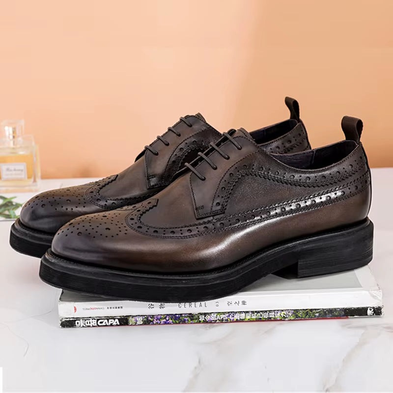 New plus Size Genuine Leather Lace up Fashion Banquet Work Leather Shoes Leather Brogue Wedding Business Oxford Shoes